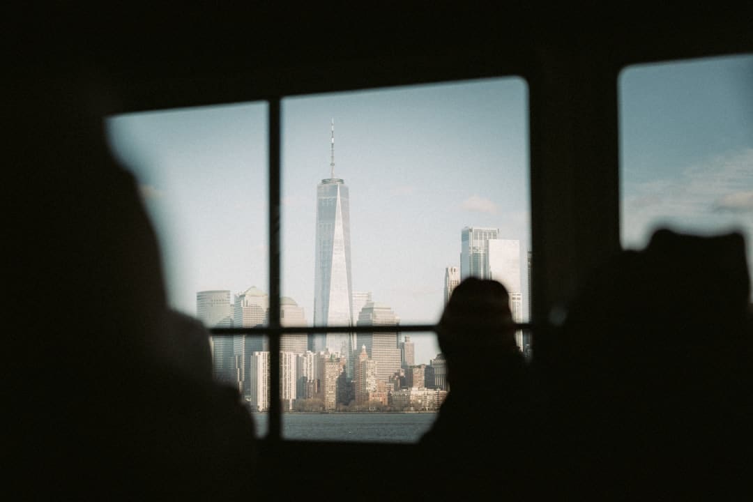 《利剑玫瑰》爱情线是怎样的？